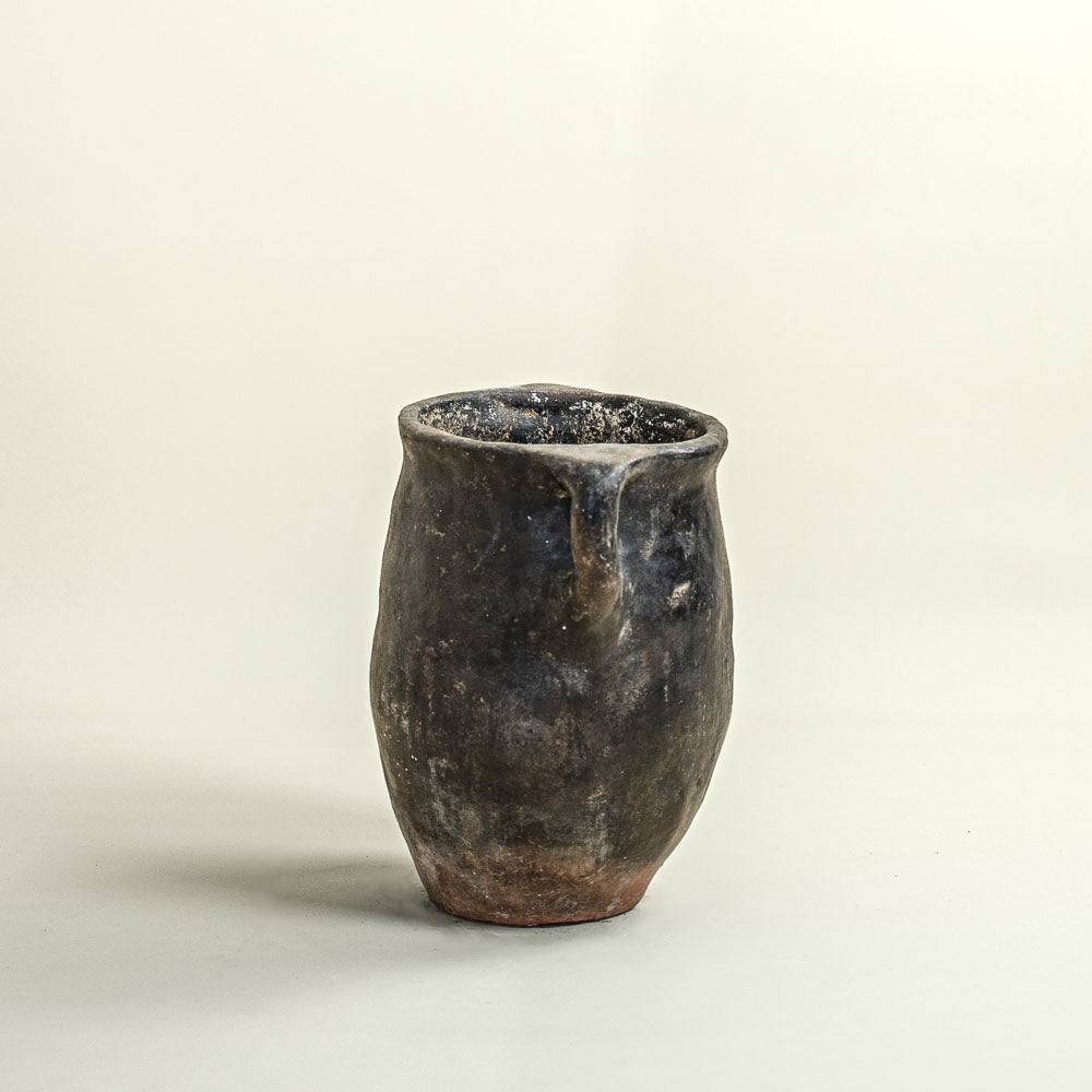 Antique vessel No.164