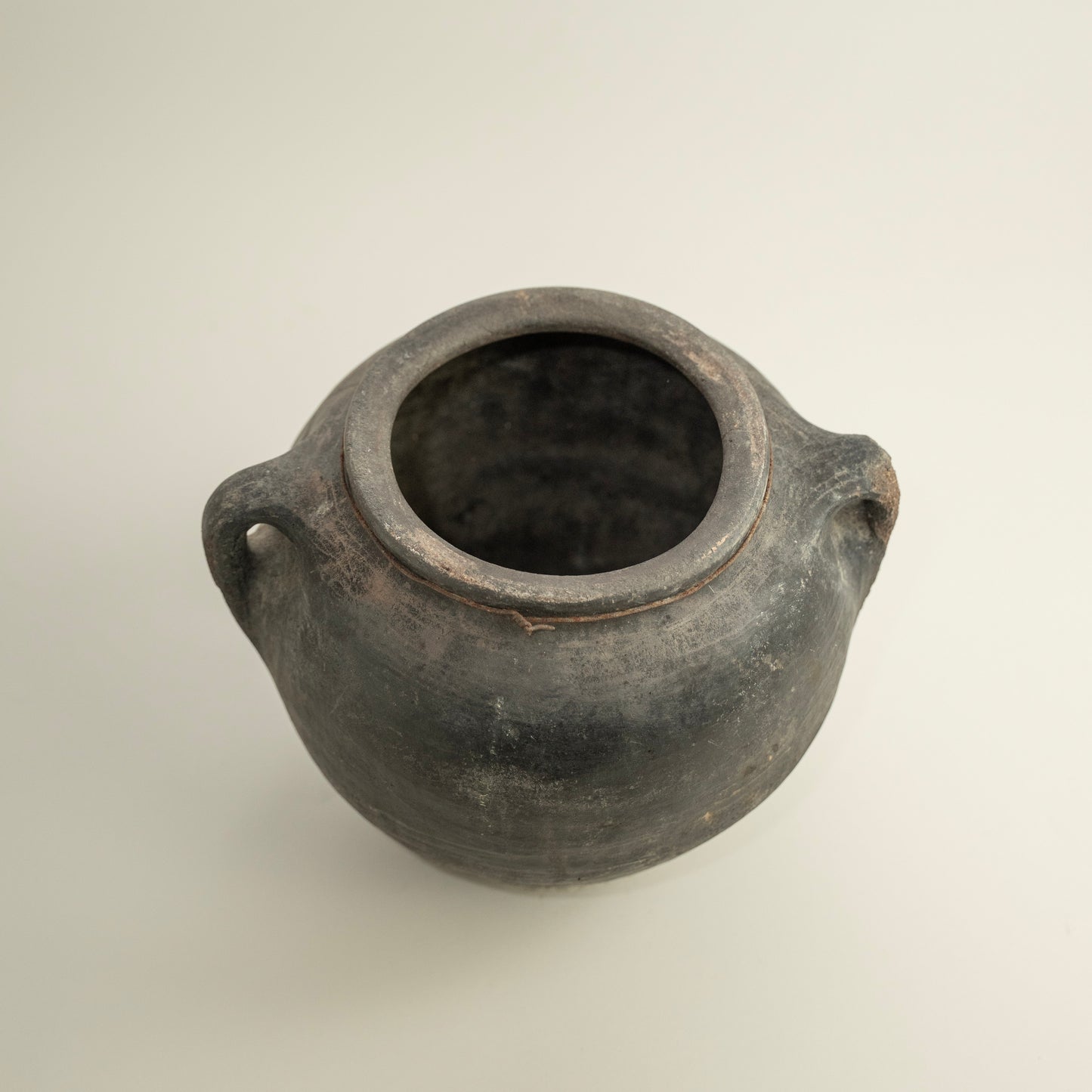 Antique vessel No.332