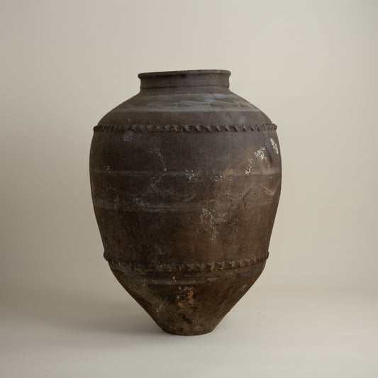 Antique vessel No.285