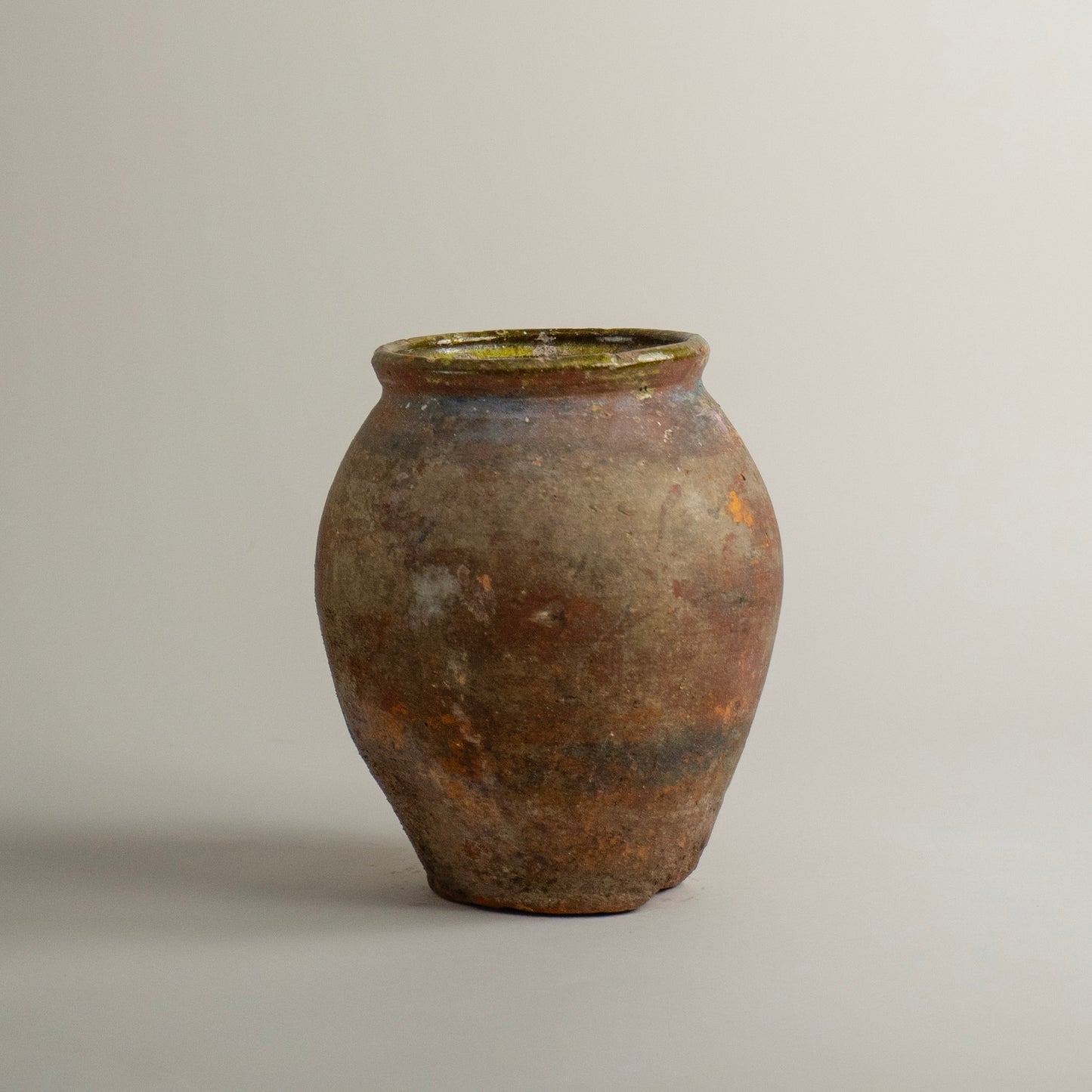 Antique vessel No.333