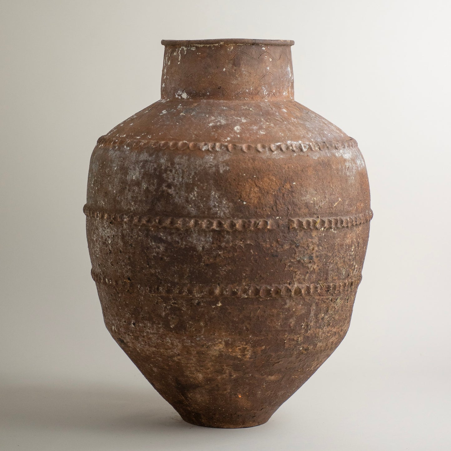 Antique vessel No.318