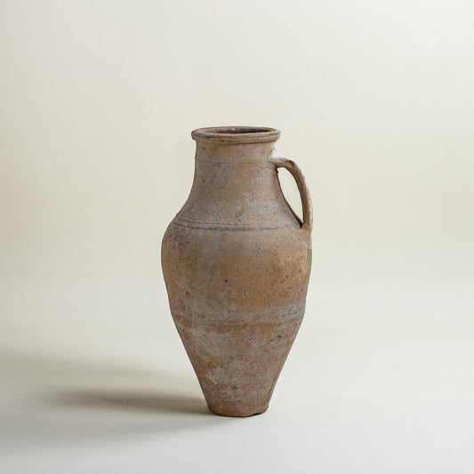 Antique vessel No.284