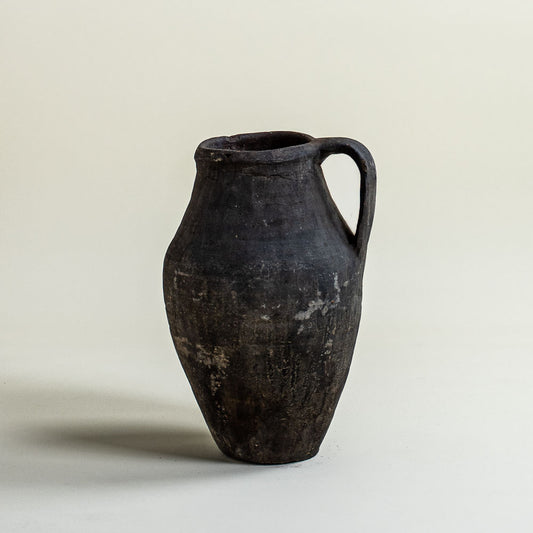 Antique vessel No.295