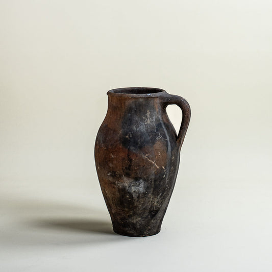 Antique vessel No.283